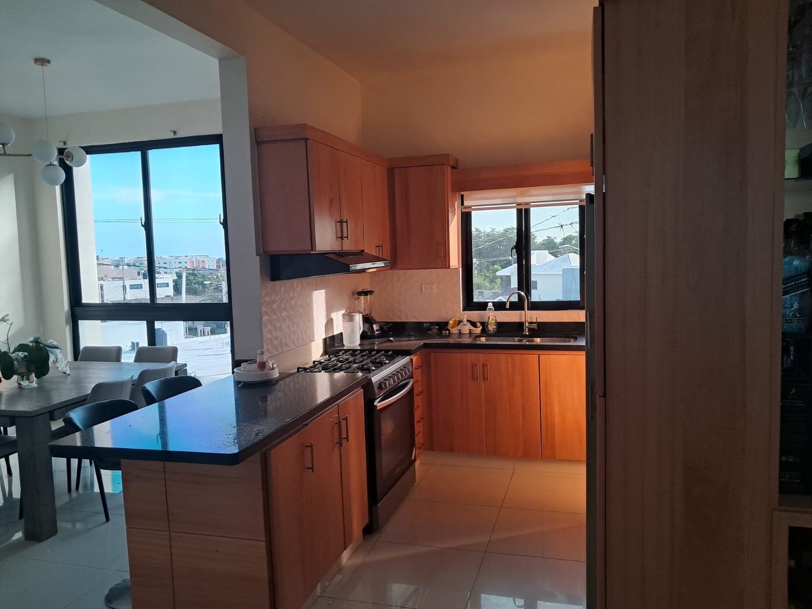 Hermoso Penthouse en Palo Blanco – 3.re Nivel | 3 Habitaciones