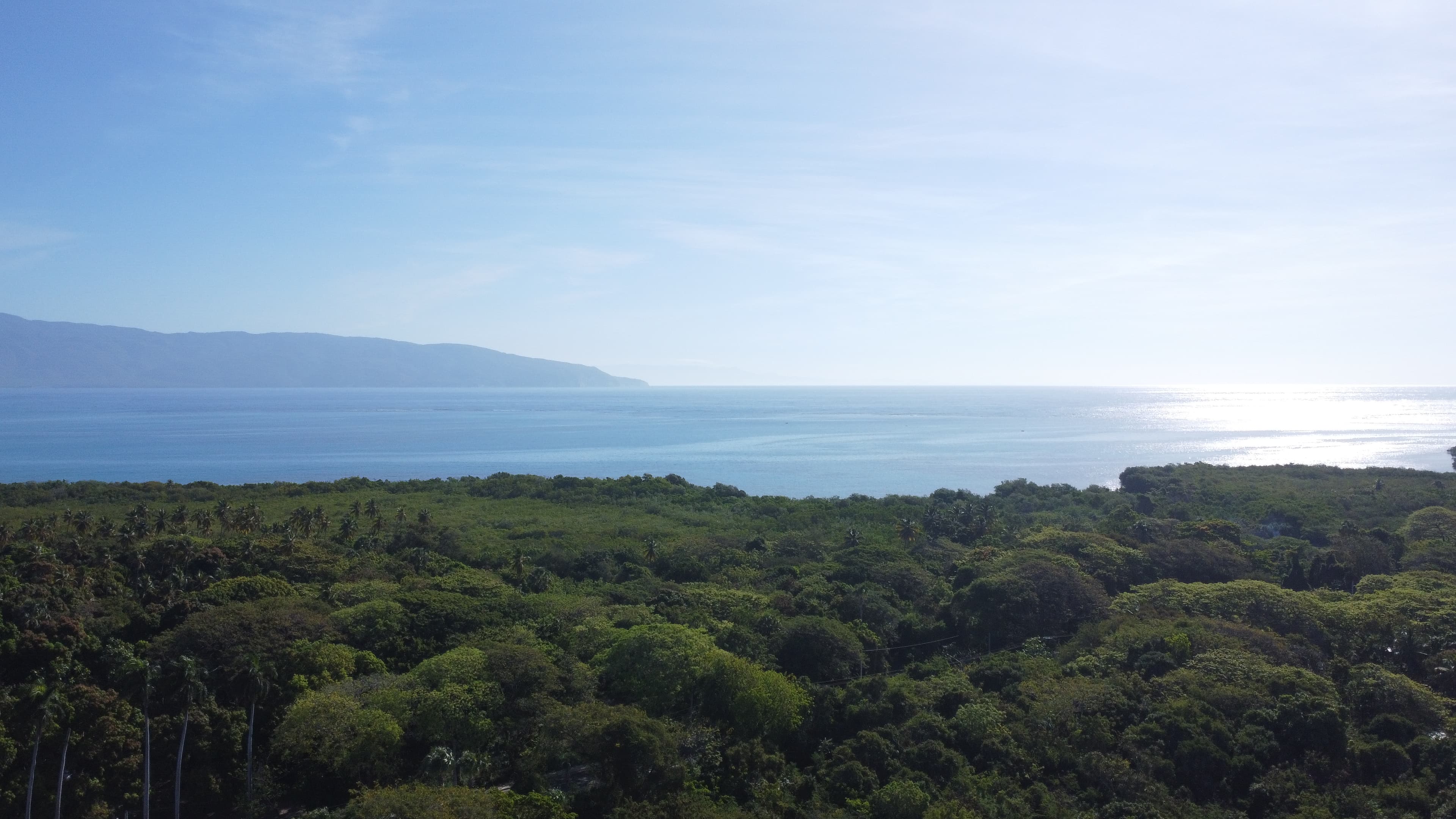 TERRENO CON VOCACION TURISTICA Y COMERCIAL EN LA CARRETERA BARAHONA PARAISO BARAHONA REP. DOM